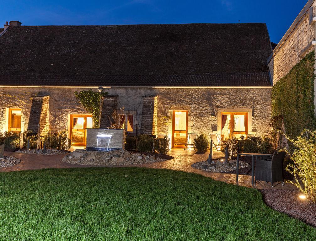 Hotel De La Cloche Beaune  Exterior foto